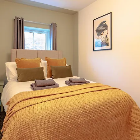 Daire Bridge House Court *